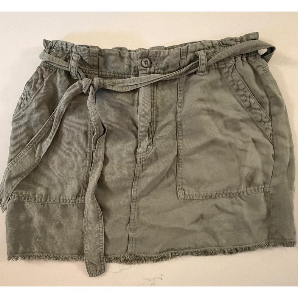 Anthropologie Cloth & Stone Olive Green Paperbag Waist Mini Skirt Raw Hem Size M